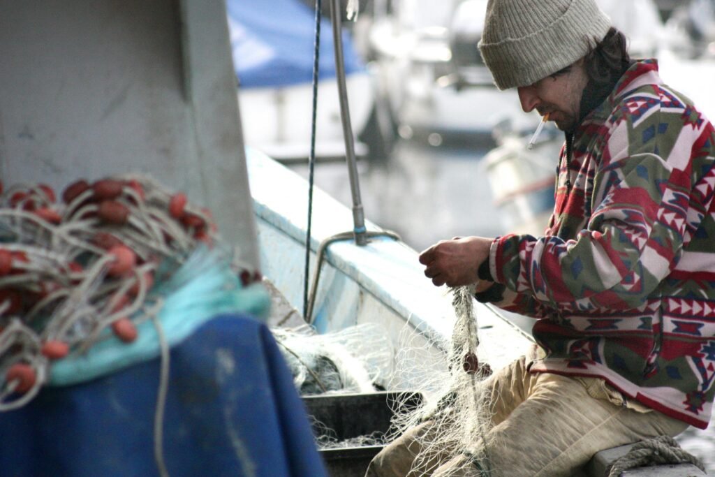 Hooked on Style: Why Everyone's Dressing Like a Fisherman (Without Ever Going Near a Boat) 1 pexels pixabay 51005